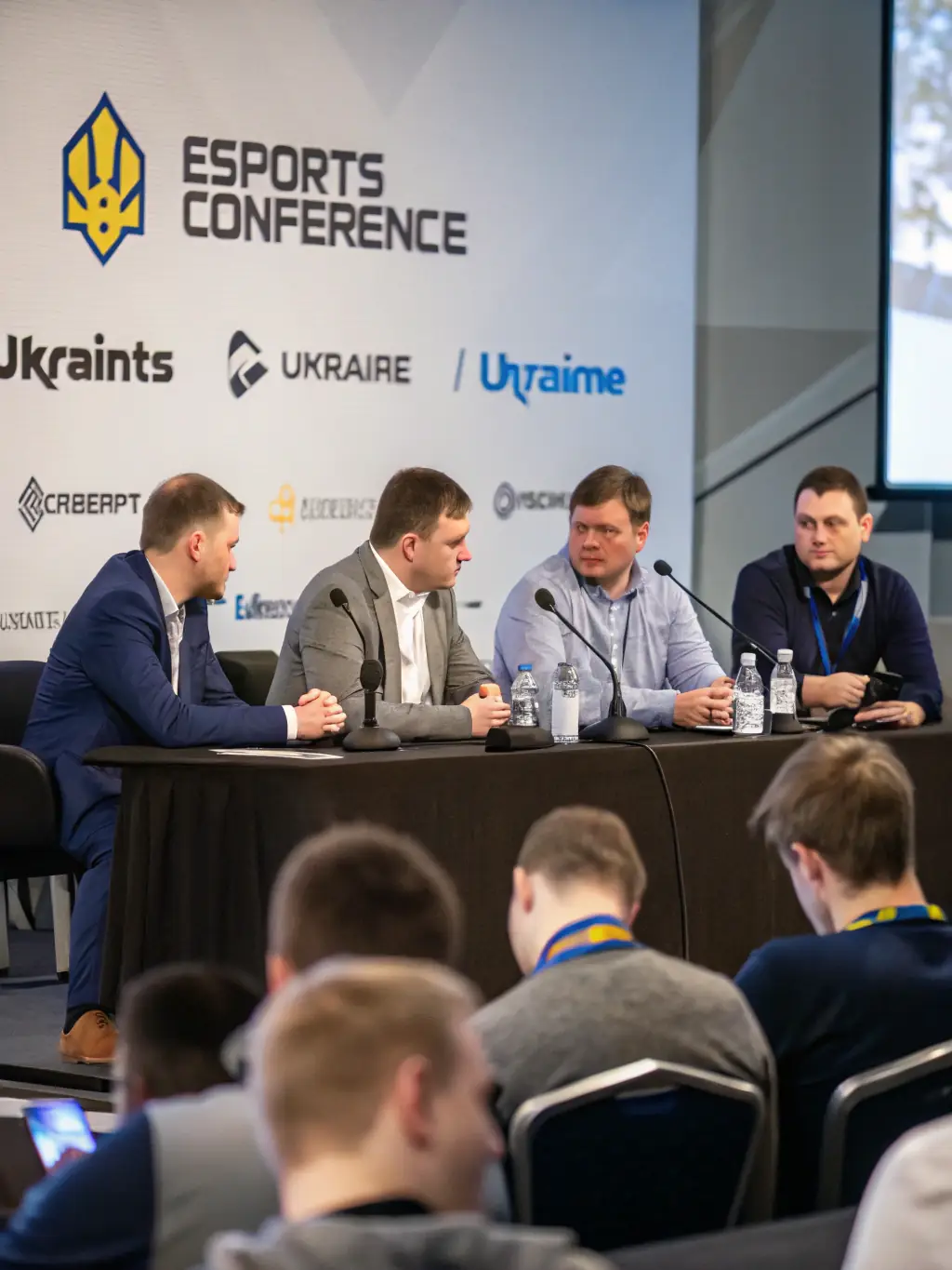 A panel discussion featuring ESPORT AGORA representatives educating business leaders and community members about the benefits and opportunities within the esports ecosystem.